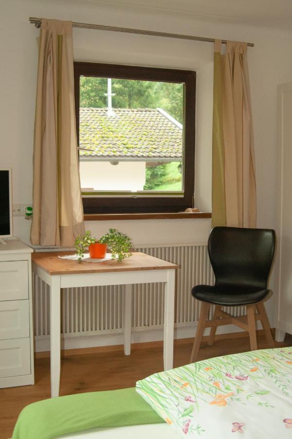 Das Kleine Paradies Apartment Ункен Екстериор снимка